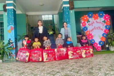 MỘT MÙA ĐÔNG KHÔNG LẠNH CỦA CÁC BÉ VÙNG CAO